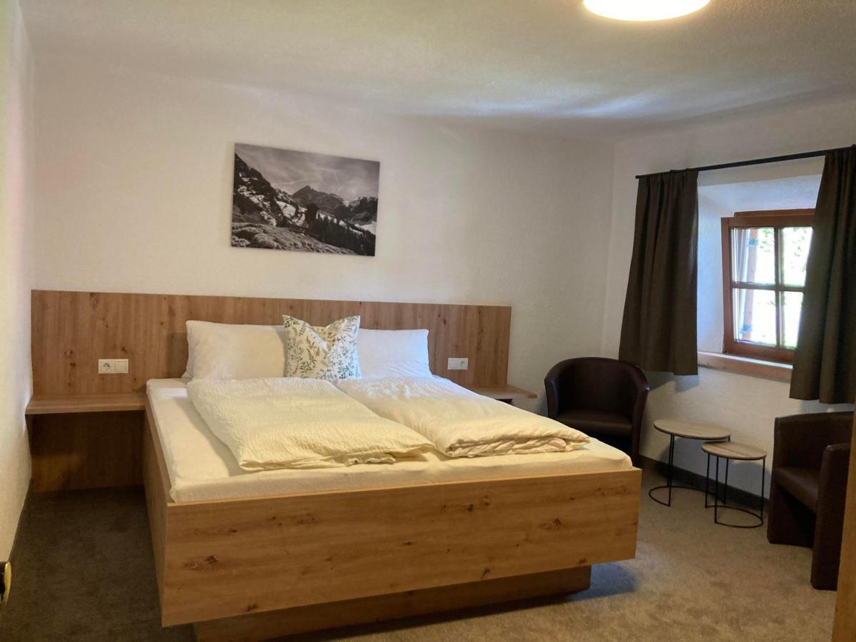 Brunnfeld Ferienwohnungen Oetz Bagian luar foto